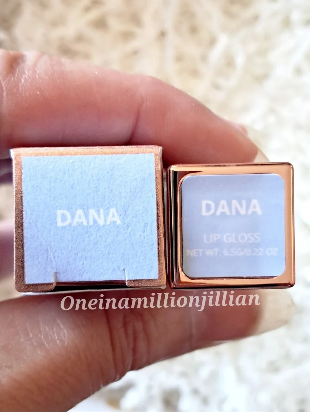 The Beauty Bybel Lip Gloss - Dana